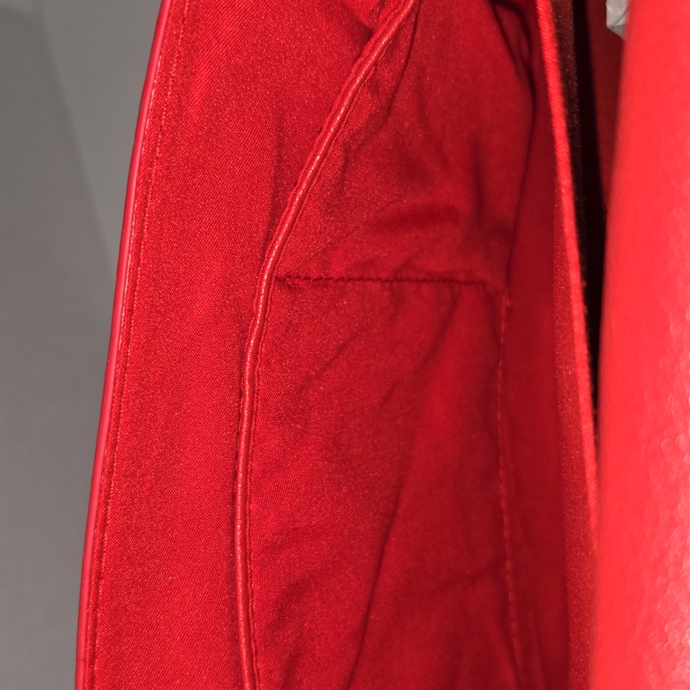 BCBG Paris Red Shoulder Purse Gold Chain Magnetic Closure Double Compartment NWT - Picture 9 of 16